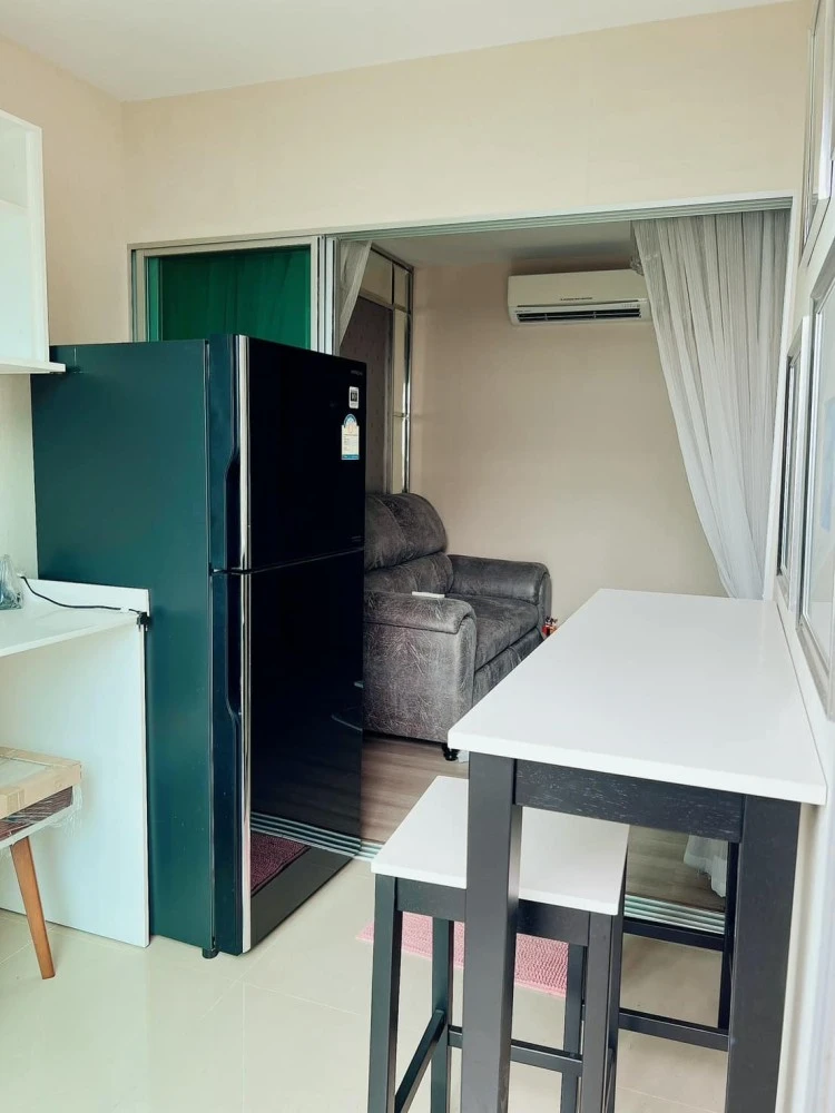 For sale: Metro Luxe Kaset, fully furnished, built-in furniture, ready to move in, convenient for travel, very worth booking.