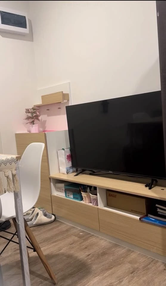 For sale: Sena Kit Srinakarin - Sridan. The room is in a good location, far from the elevator, few people walking by, the building does not block the