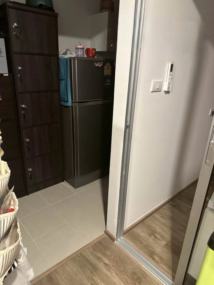 For sale: Sena Kit Srinakarin - Sridan. The room is in a good location, far from the elevator, few people walking by, the building does not block the