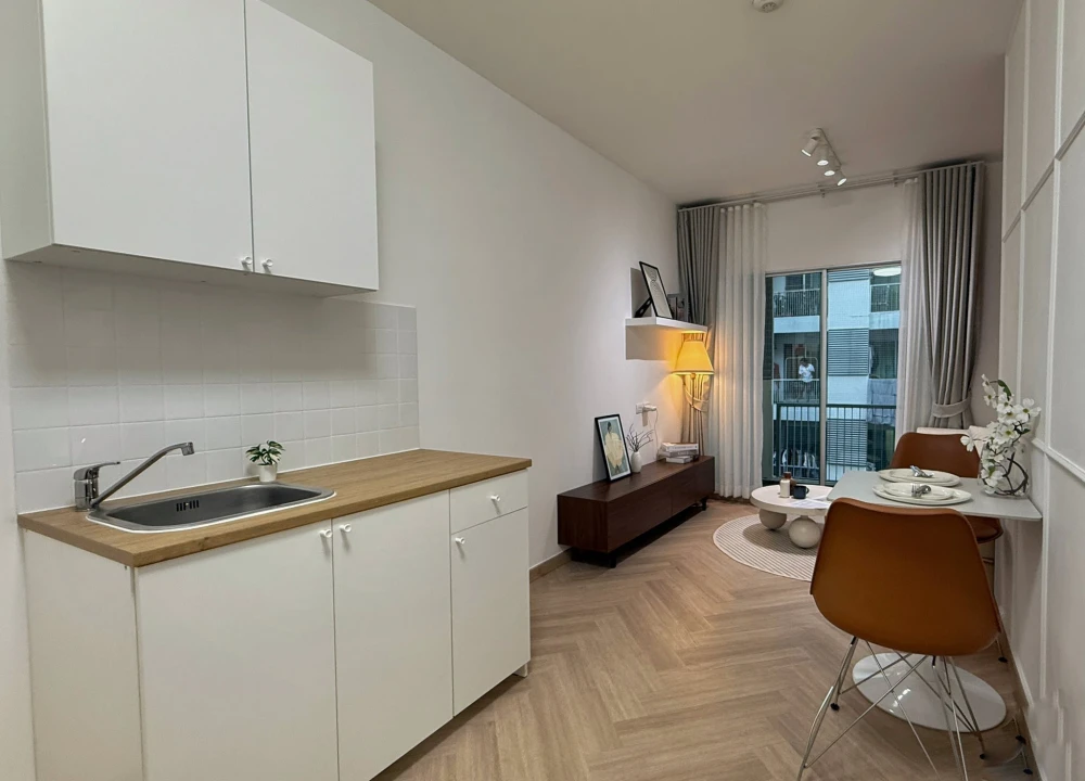 For sale: A Space Sukhumvit 77, Building D, pool view, beautiful minimalist style room, fully furnished and ready to move in.