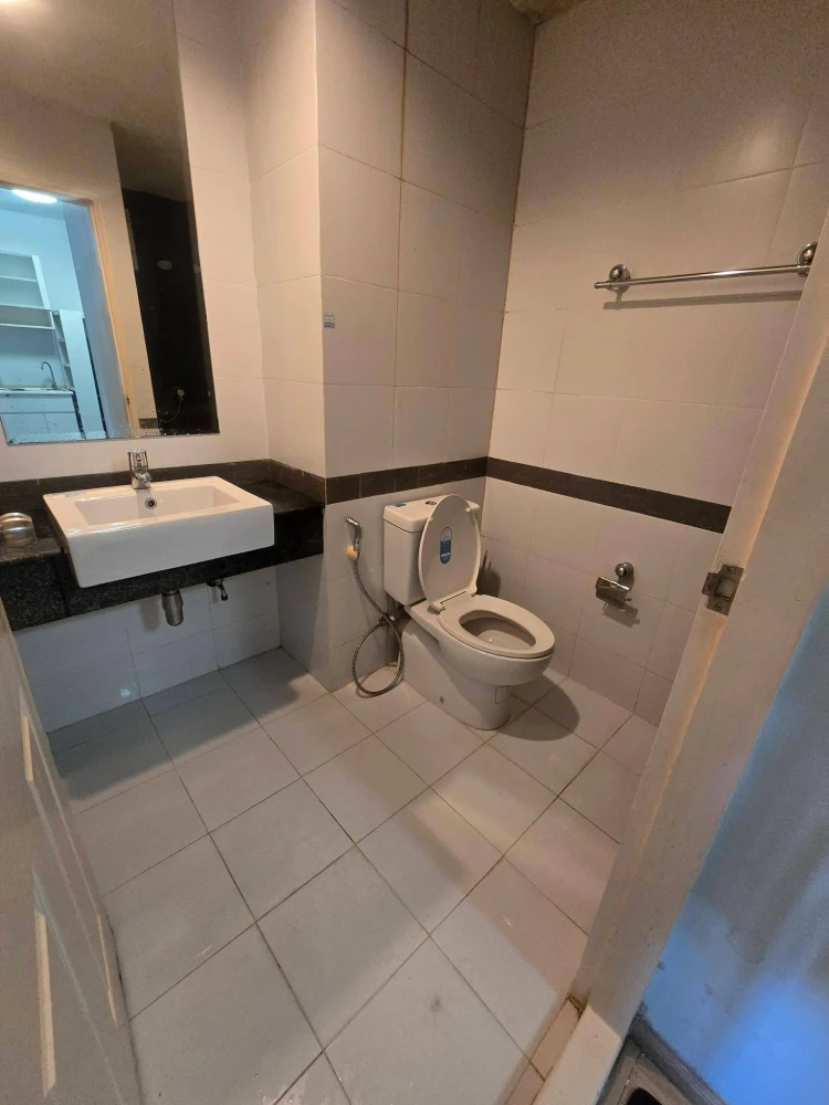 For sale: A Space Kaset, 36 sq.m. unit on the 2nd floor, with a pleasant garden view. Fully furnished and ready to move in.