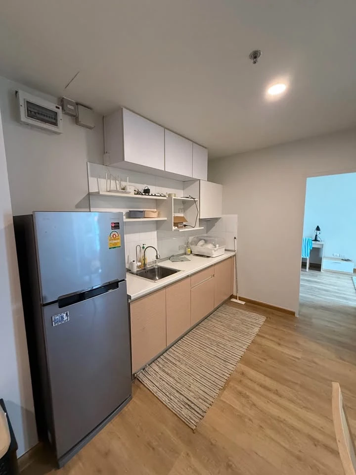 For sale: Eaksin Place Ngamwongwan, ready-to-move-in apartment. Spacious and comfortable. Book now!