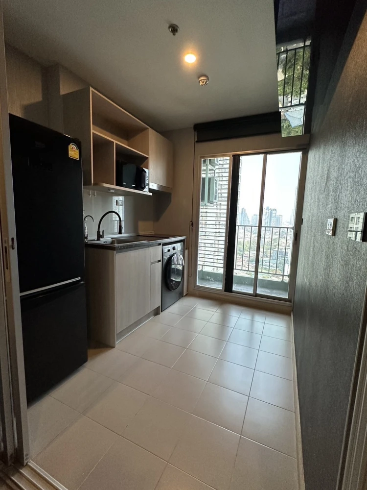 For sale: Elio Sathorn-Wutthakat, fully furnished room! Fully built-in, using quality materials, you'll definitely like it!