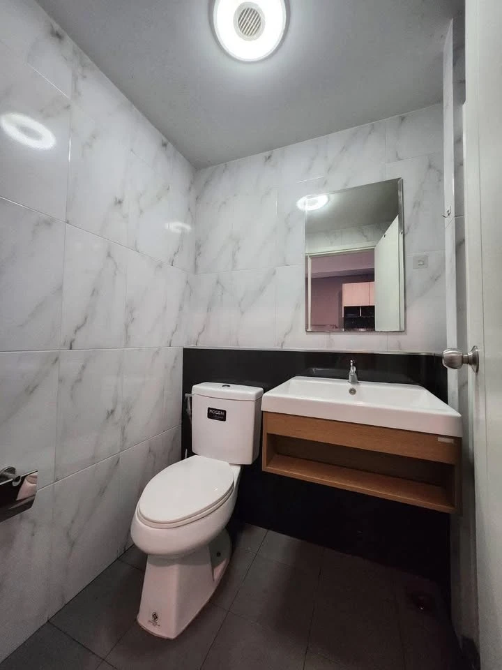 For sale: Estabe Phahon Yothin 18, beautiful room, comfortable, hotel feel, fully furnished, just bring your bags and move in!