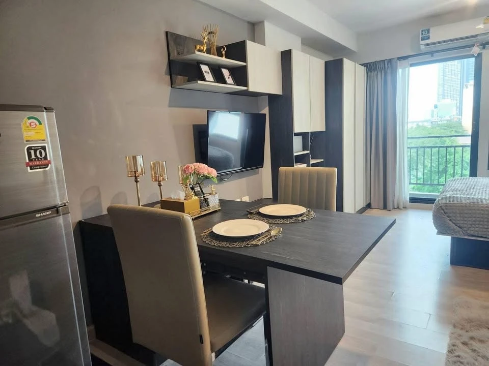 For sale: Estabe Phahon Yothin 18, beautiful room, comfortable, hotel feel, fully furnished, just bring your bags and move in!
