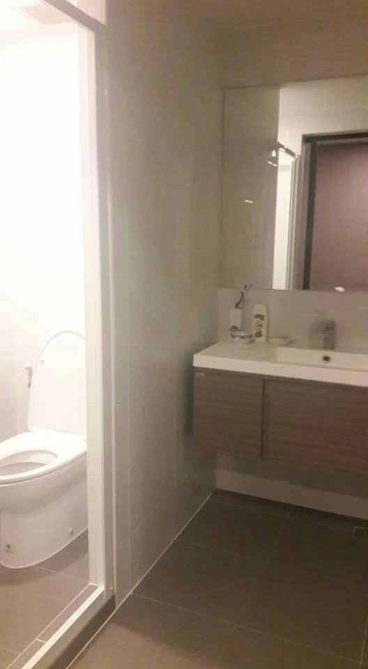 Esta Bliss for sale, top floor, corner room, pool view, fully furnished, good price, don't just look, hurry and reserve now.