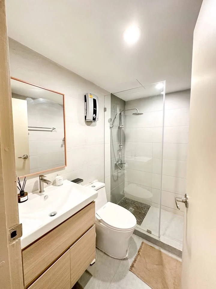 For sale SV City Rama 3 on the 15th floor, Tower 7, Chao Phraya River view, including good furniture, ready to move in, don't delay.