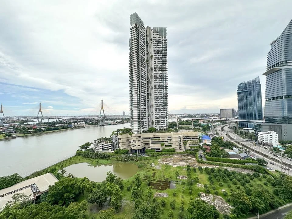 For sale SV City Rama 3 on the 15th floor, Tower 7, Chao Phraya River view, including good furniture, ready to move in, don't delay.