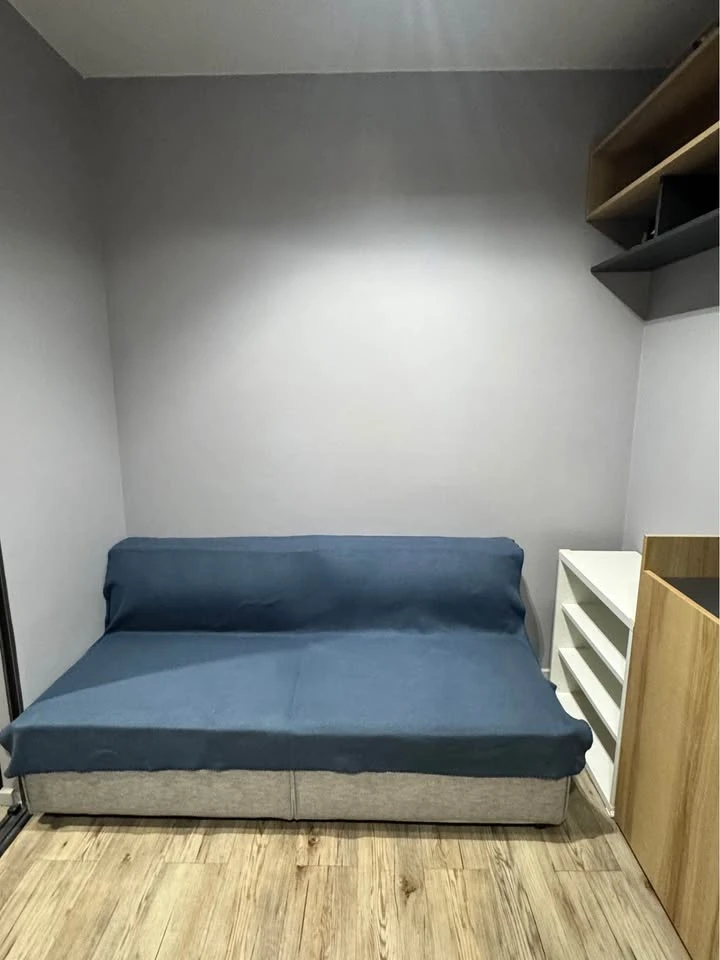 For sale: Aspen Condo Lasalle, grey room, fully furnished and equipped with electrical appliances. Reservation required.