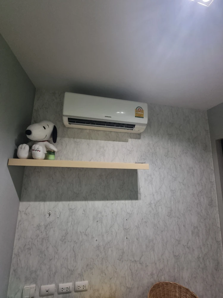 For sale: Aspen Condo Lasalle, not attached to the building next door, good ventilation, wallpapered throughout the room. Can you not reserve it?
