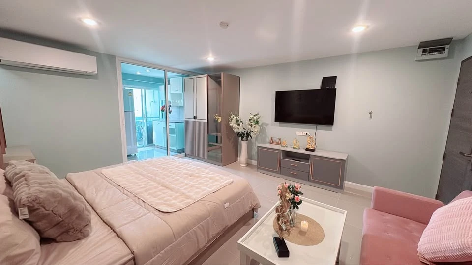 Grand Park Town condos for sale. Ready to move in, spacious and comfortable. Book now!
