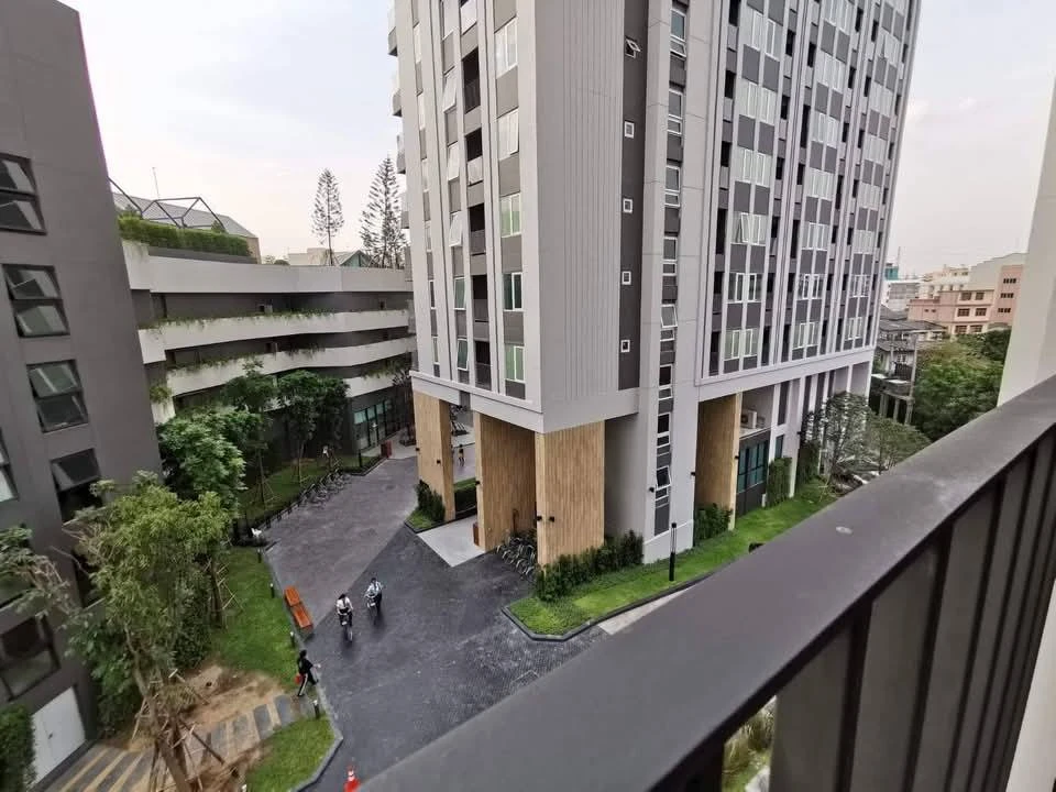 For sale: Chapter One Eco Ratchada-Huai Khwang, 3rd floor, north-facing room, no sunlight, cool and comfortable all day, well decorated, reserve now b