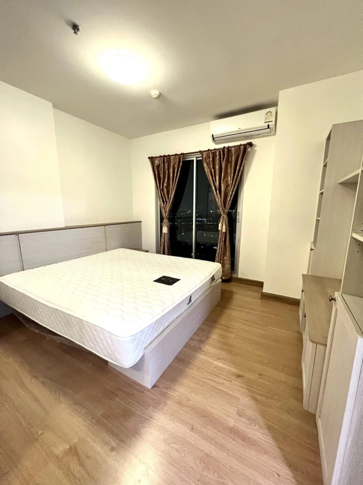 For sale: Chapter One Modern Dutch, 23rd floor, very high, room on the Chao Phraya River side, beautiful view, interested, book now!