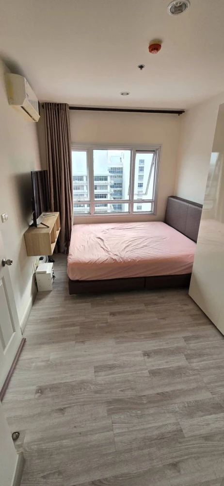 For sale: Manor Sanambinnam, a riverside condo on the Chao Phraya River, great atmosphere, a super chill atmosphere, hurry and book now.
