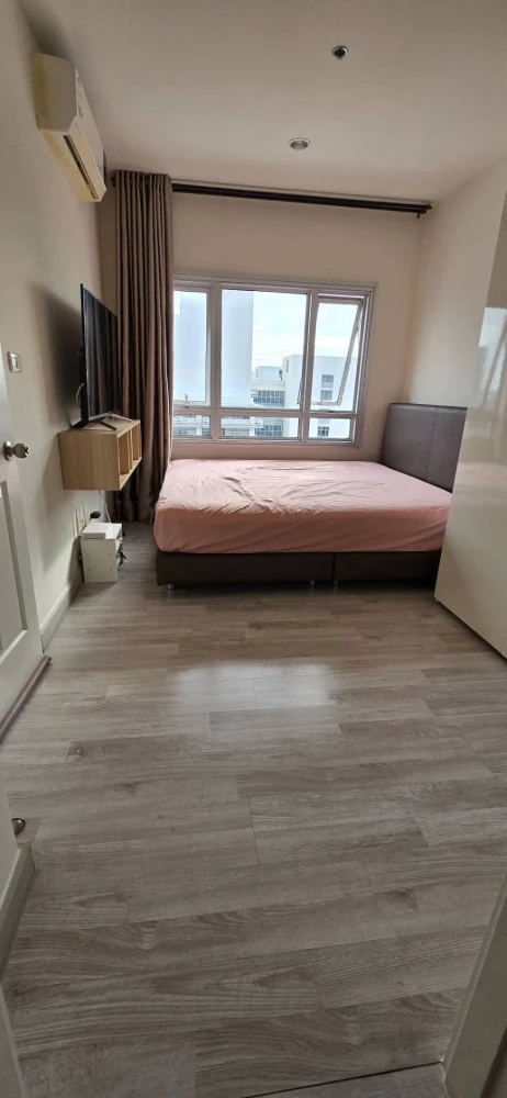For sale: Manor Sanambinnam, a riverside condo on the Chao Phraya River, great atmosphere, a super chill atmosphere, hurry and book now.