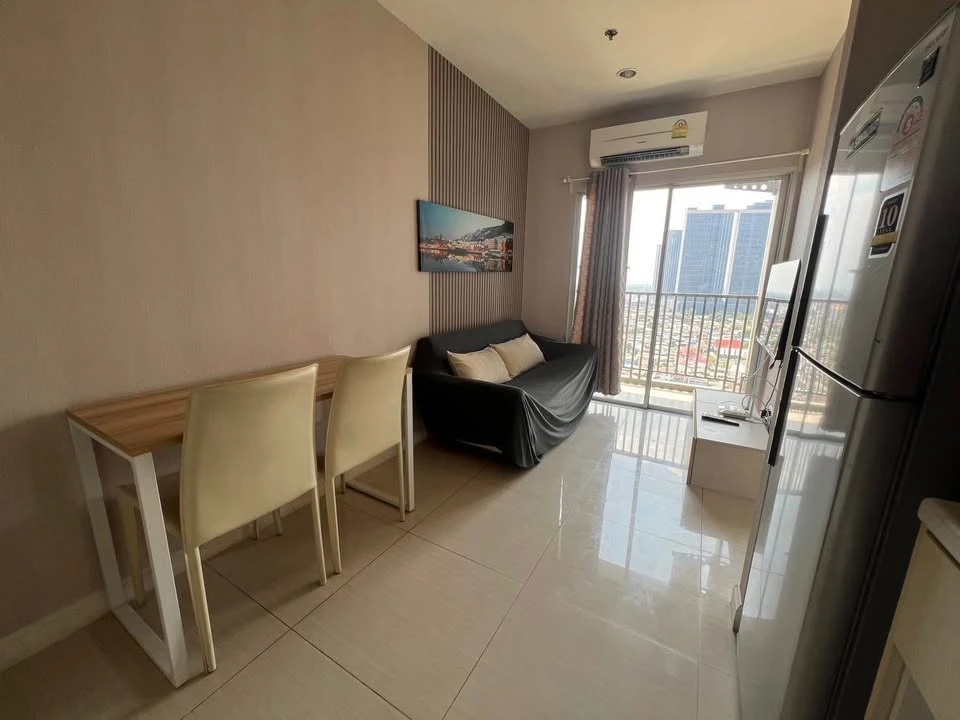 For sale: Manor Sanambinnam, 20th floor, corner room, digital door, Chao Phraya River view from living room and bedroom. Must book.