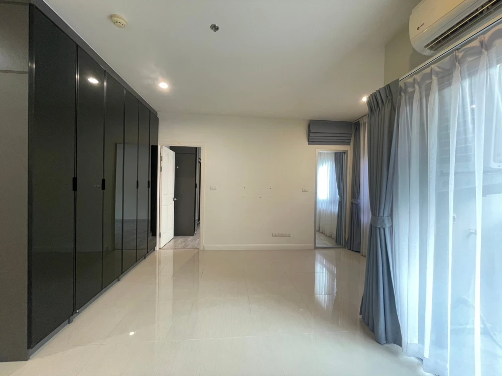 Manor Sanambinnam for sale, high floor, city view, empty room, clean, pleasing to the eye, already comfortable. Good like this, reserve now.
