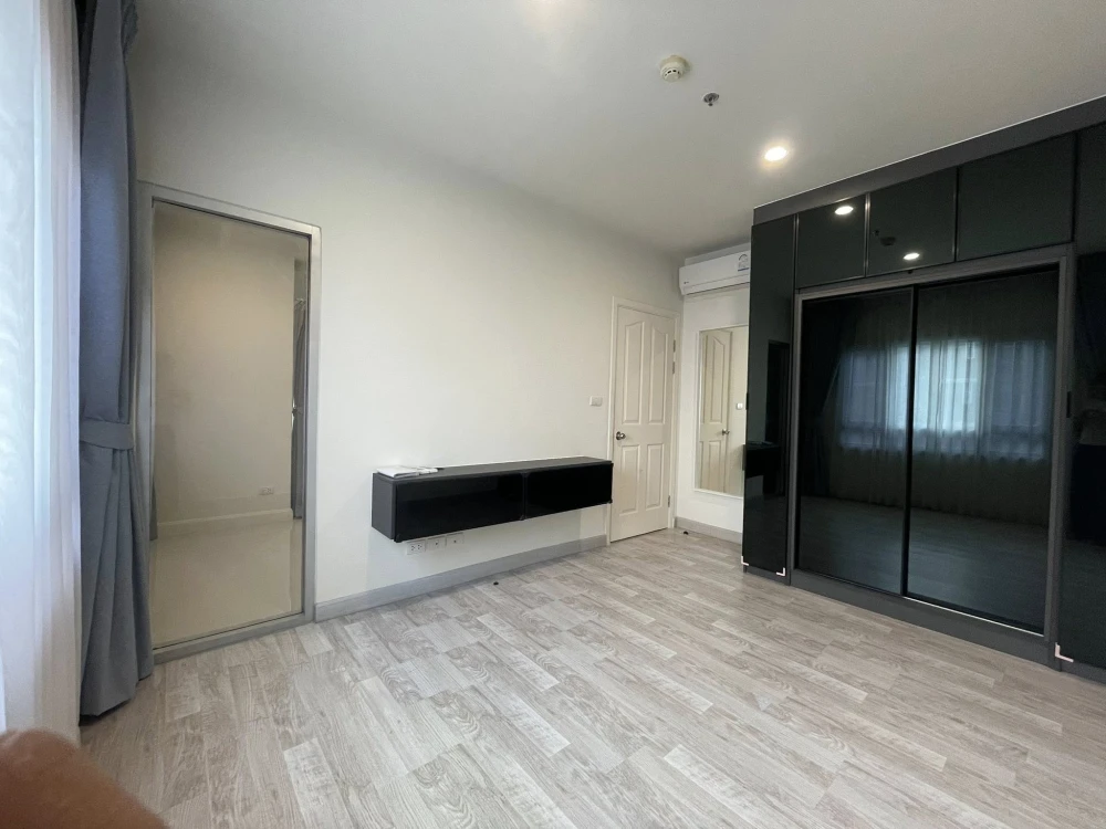 Manor Sanambinnam for sale, high floor, city view, empty room, clean, pleasing to the eye, already comfortable. Good like this, reserve now.