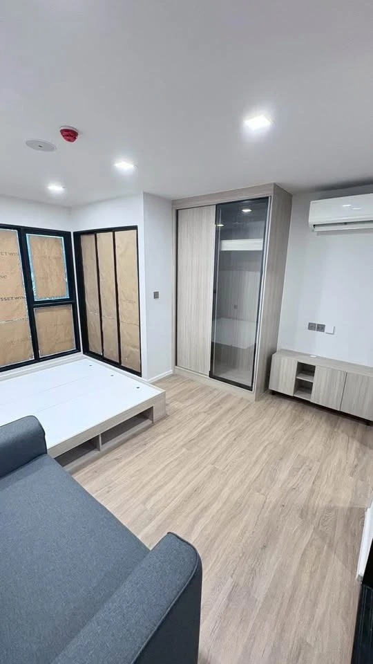 For sale: Atmoz Flow Minburi, wide front room, private corner room, perfect for relaxation. Must book.