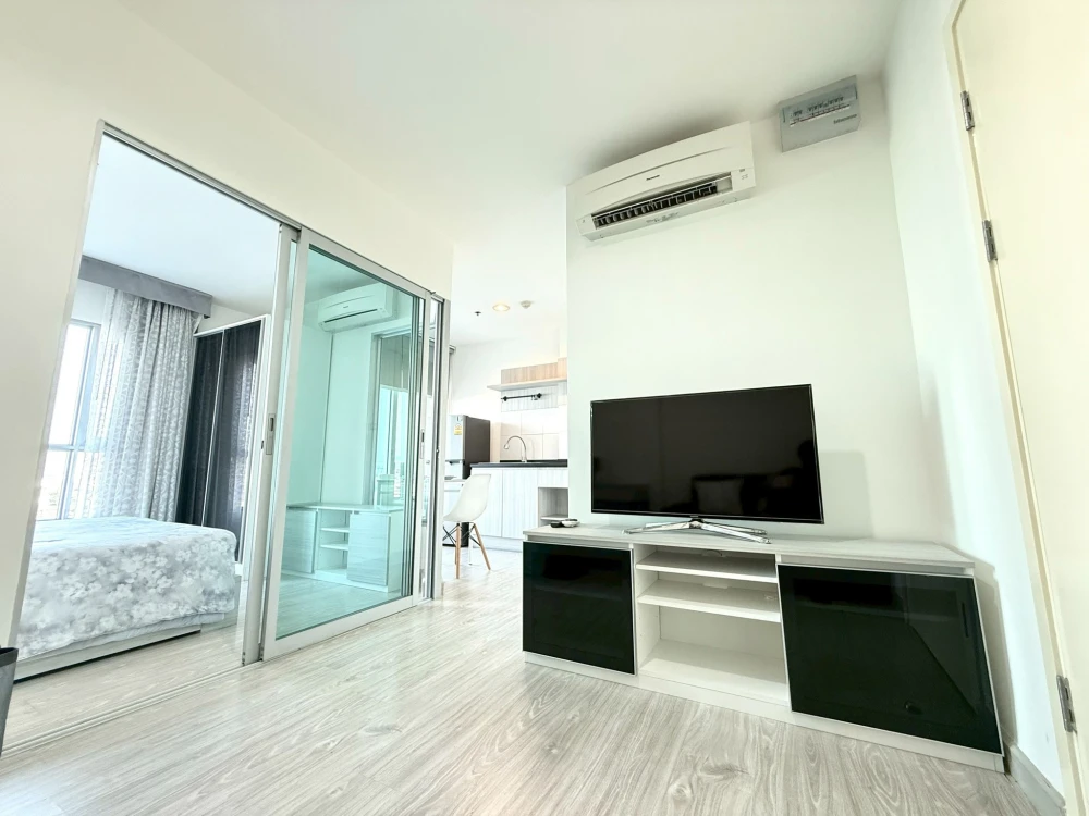 Selling Aspire Ngamwongwan condo, ready to move in, fully furnished, great location. Book now before it's too late!!!