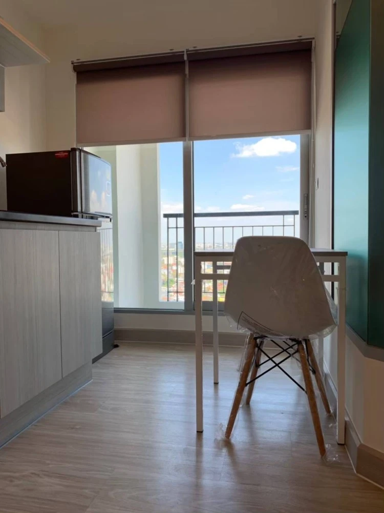 For sale: Aspire Ngamwongwan, high floor room, 25th floor, good breeze, not hot, beautiful view, you can live comfortably. Hurry and reserve now!