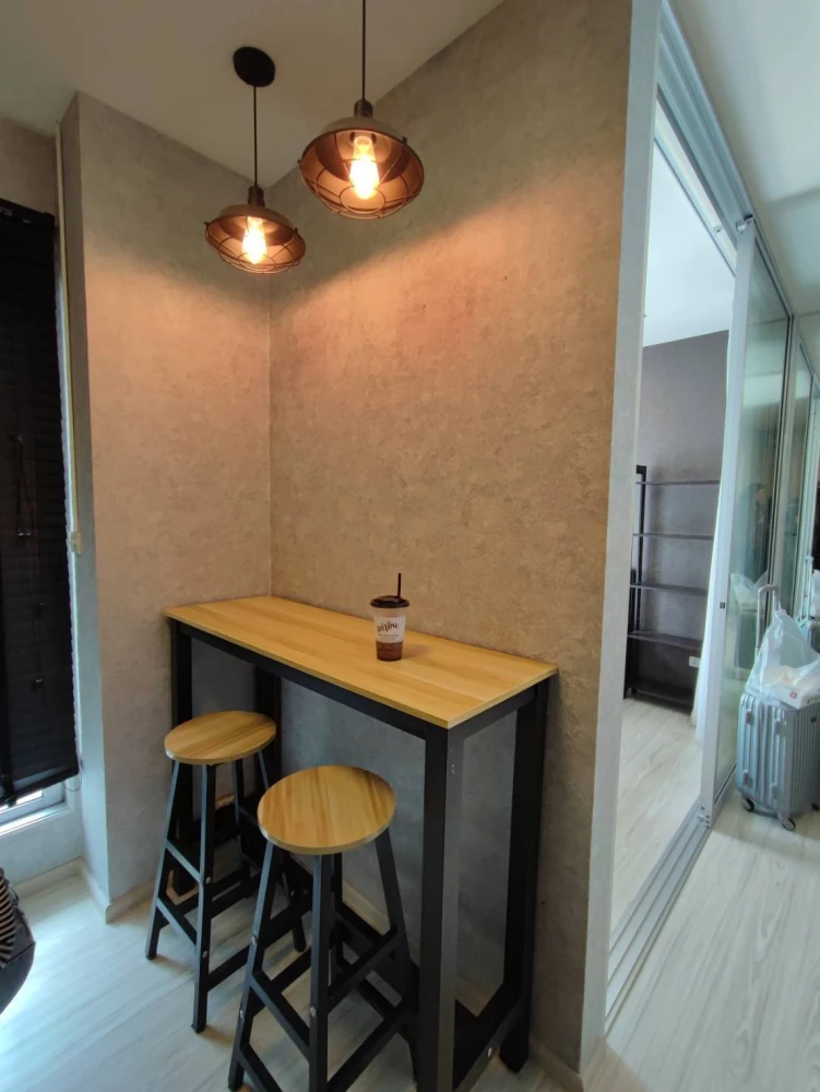 For sale: Aspire Rattanathibet 2, beautiful city view, wallpapered, decorated in a very chic loft style. If interested, reserve now.
