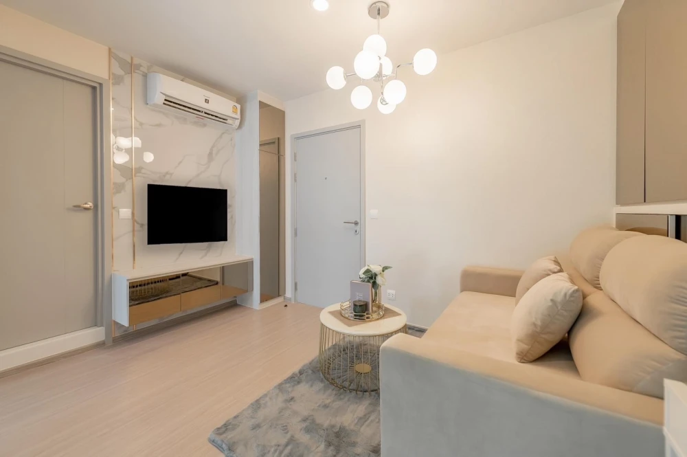 ขาย แอสปาย อโศก-รัชดา ชั้น 3 ตึก A ห้องริมฝั่งนึงไม่ติดกับห้องใคร วิวสวนและสระว่ายน้ำ built-in แล้วเก็บของได้เยอะ ต้องจอง