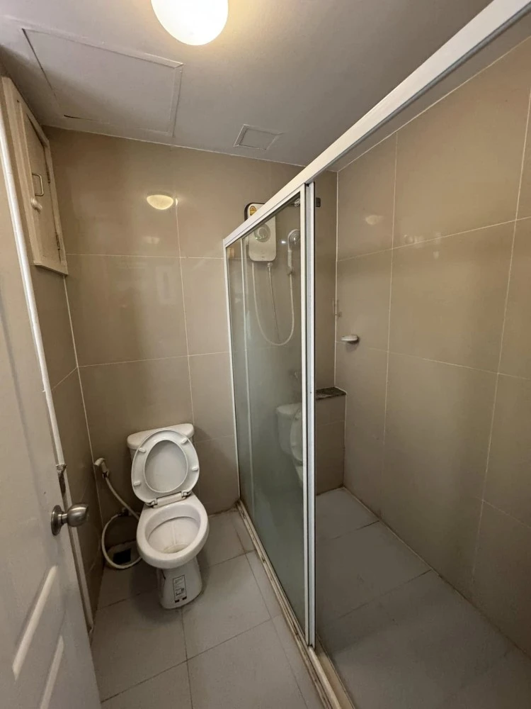 For sale: Happy Condo Ratchada 18, studio room, fully furnished, great value, hurry and book now!