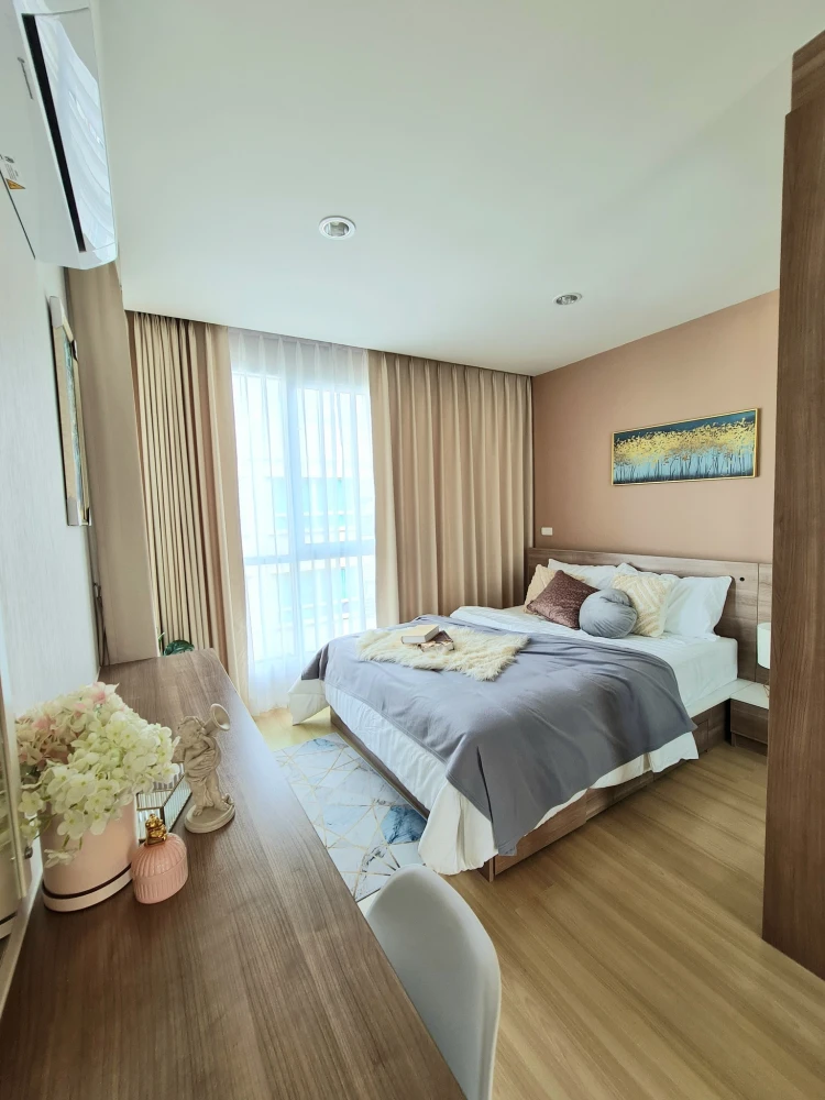For sale: Happy Condo Lat Phrao 101, quiet, lots of food, beautifully decorated room, complete set of furniture. You will regret it if you miss it.