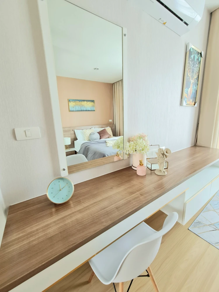 For sale: Happy Condo Lat Phrao 101, quiet, lots of food, beautifully decorated room, complete set of furniture. You will regret it if you miss it.