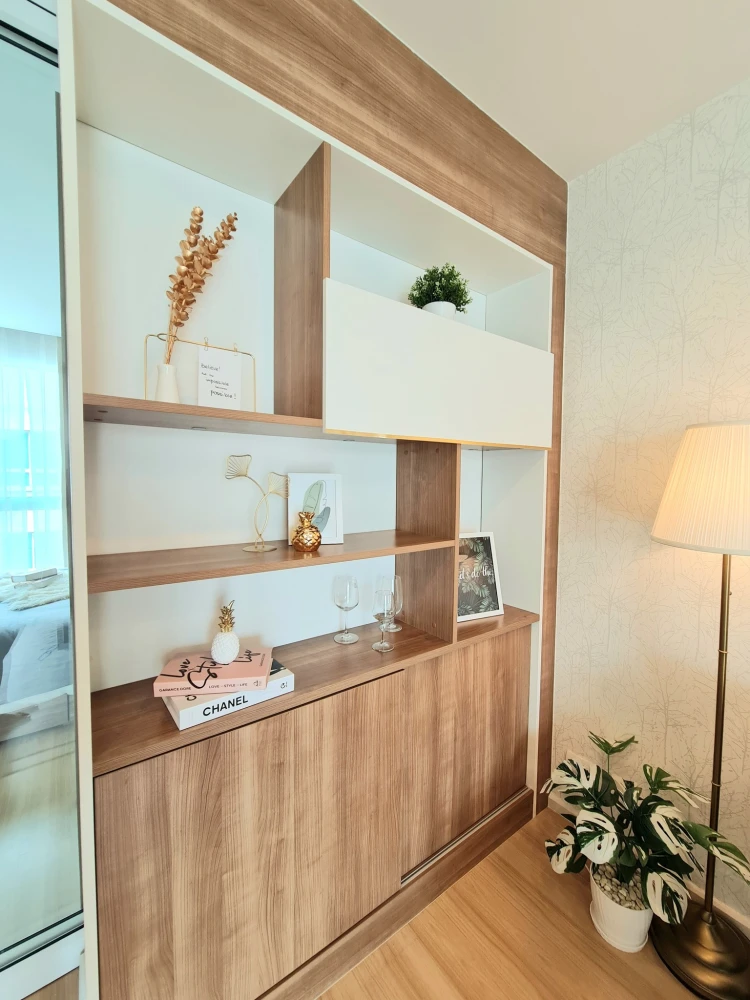 For sale: Happy Condo Lat Phrao 101, quiet, lots of food, beautifully decorated room, complete set of furniture. You will regret it if you miss it.