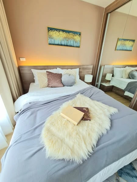 For sale: Happy Condo Lat Phrao 101, quiet, lots of food, beautifully decorated room, complete set of furniture. You will regret it if you miss it.