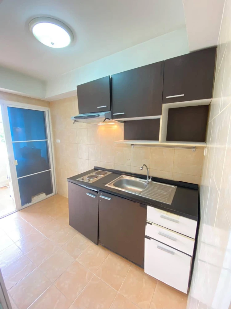 For Sale: Happy Condo Lak Si-Don Mueang. Offering a convenient lifestyle with everything you need, situated in the heart of Don Mueang—an opportunity