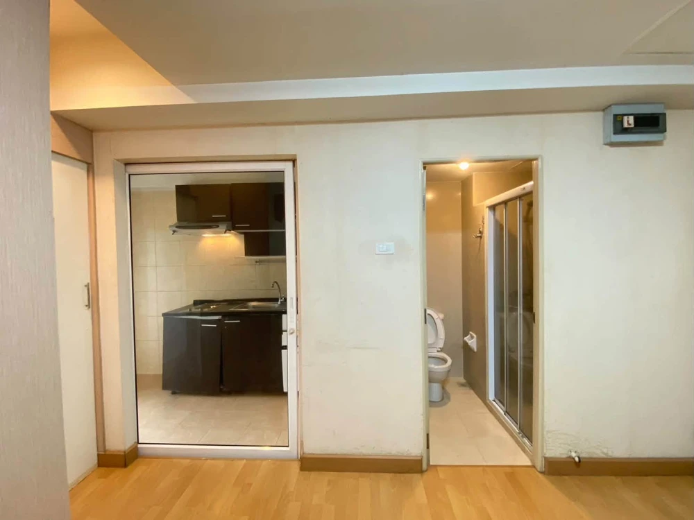 For Sale: Happy Condo Lak Si-Don Mueang. Offering a convenient lifestyle with everything you need, situated in the heart of Don Mueang—an opportunity