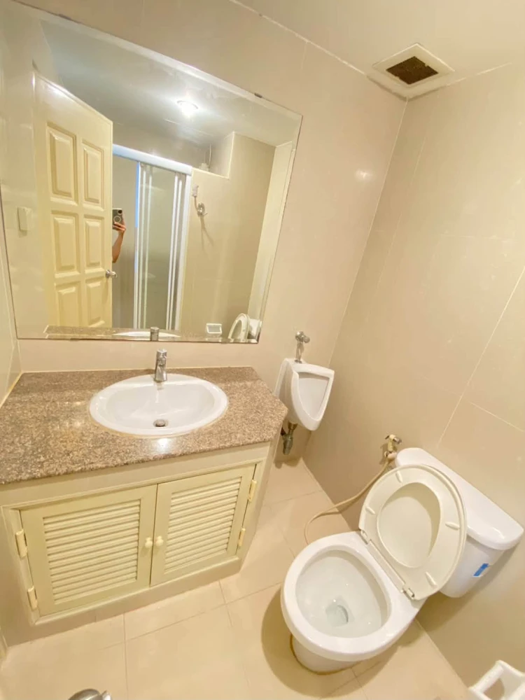 For Sale: Happy Condo Lak Si-Don Mueang. Offering a convenient lifestyle with everything you need, situated in the heart of Don Mueang—an opportunity