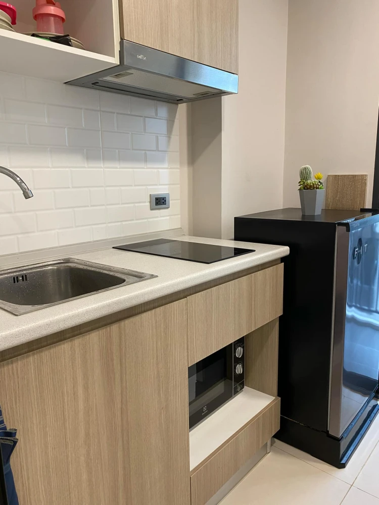 For sale: Cocoon Rama 9, premium quality, swimming pool view, complete electrical appliances, ready to move in immediately