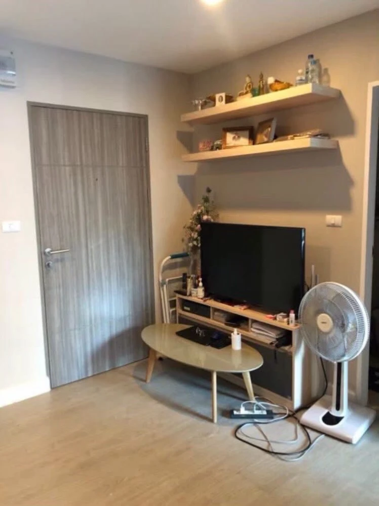 For sale: Metroluxe Ratchada project, ready to move in, complete with furniture and electrical appliances, good price, buy now!