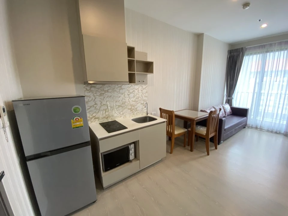 For sale: Niche Pride Thonglor-Phetchaburi project, ready to move in, wallpapered throughout, comes with a special price, reserve now!