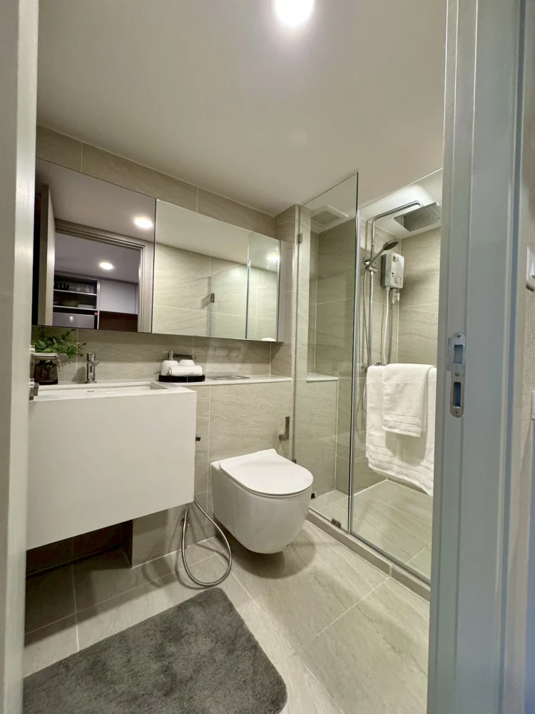 For sale: SO Origin Kaset Interchange, 20th floor, Duo Space, 2-story unit with 4.2 meter high ceiling. Ready to move in.