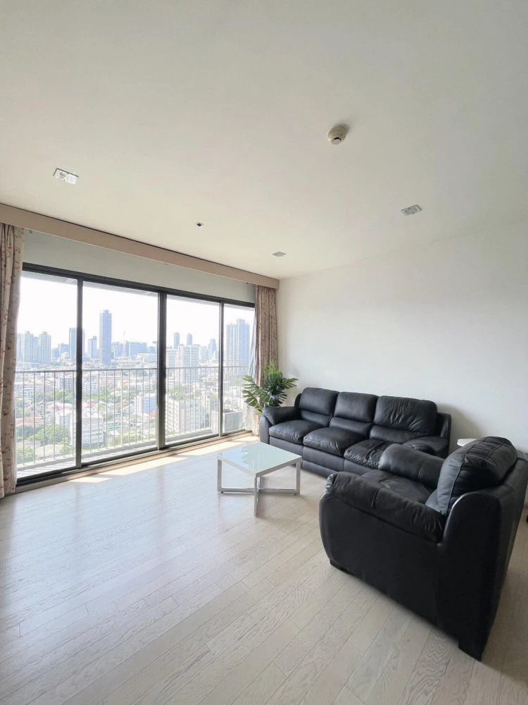 For sale: Noble Solo, 19th floor, city view, corner room, fully furnished, book now, don't miss out, hurry!
