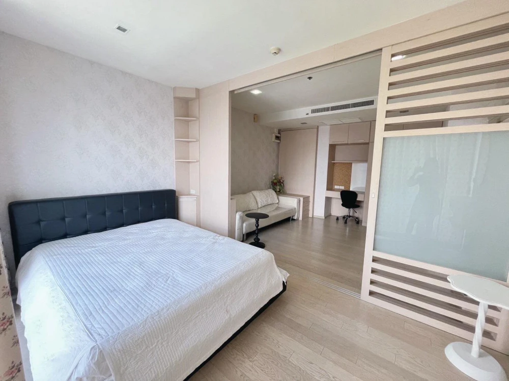 For sale: Noble Solo, 19th floor, city view, corner room, fully furnished, book now, don't miss out, hurry!