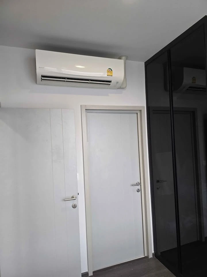 For sale: Oka House Sukhumvit 36, high floor, corner room with bathtub, built-in furniture throughout the room, river view, very attractive for bookin