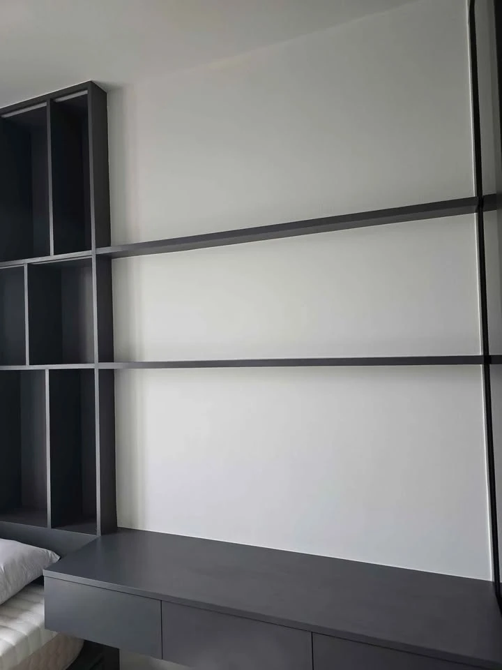 For sale: Oka House Sukhumvit 36, high floor, corner room with bathtub, built-in furniture throughout the room, river view, very attractive for bookin