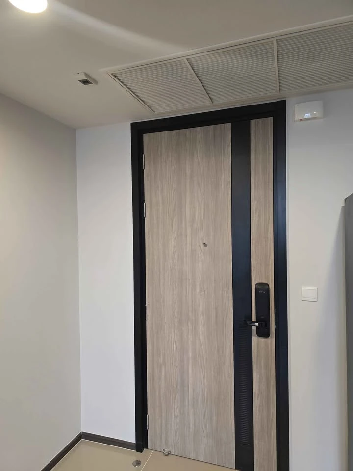 For sale: Oka House Sukhumvit 36, high floor, corner room with bathtub, built-in furniture throughout the room, river view, very attractive for bookin