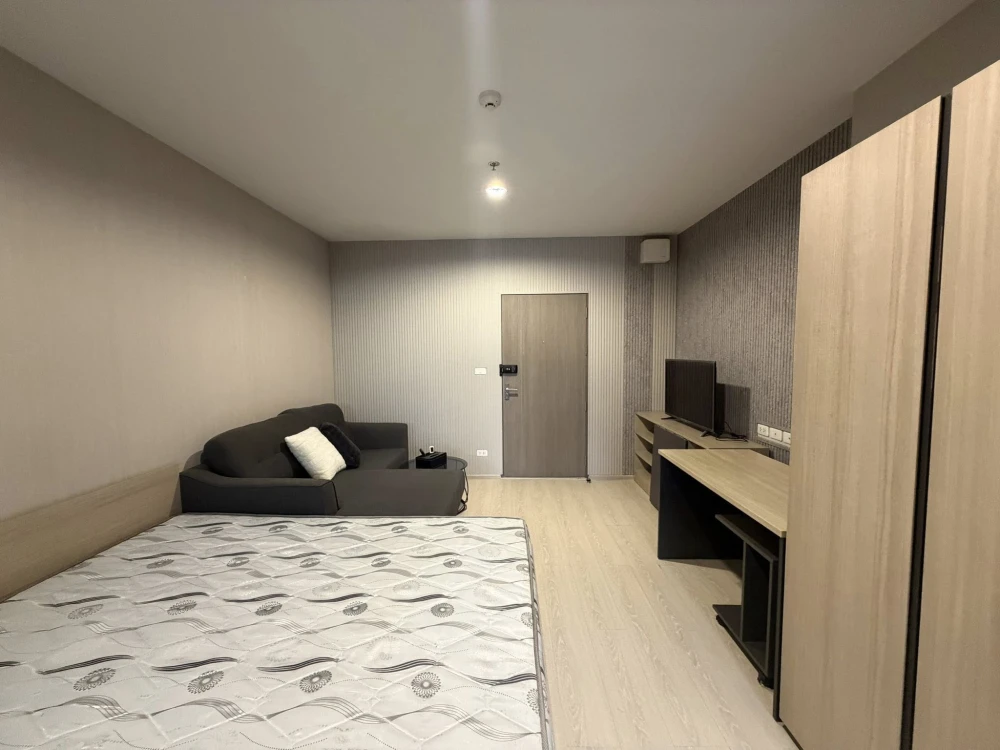 For sale or rent: IDEO Sukhumvit 115, studio unit, fully furnished, pool view, beautiful and peaceful. Book now before it's too late!