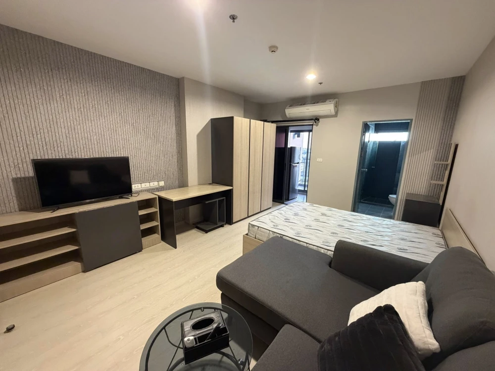 For sale or rent: IDEO Sukhumvit 115, studio unit, fully furnished, pool view, beautiful and peaceful. Book now before it's too late!