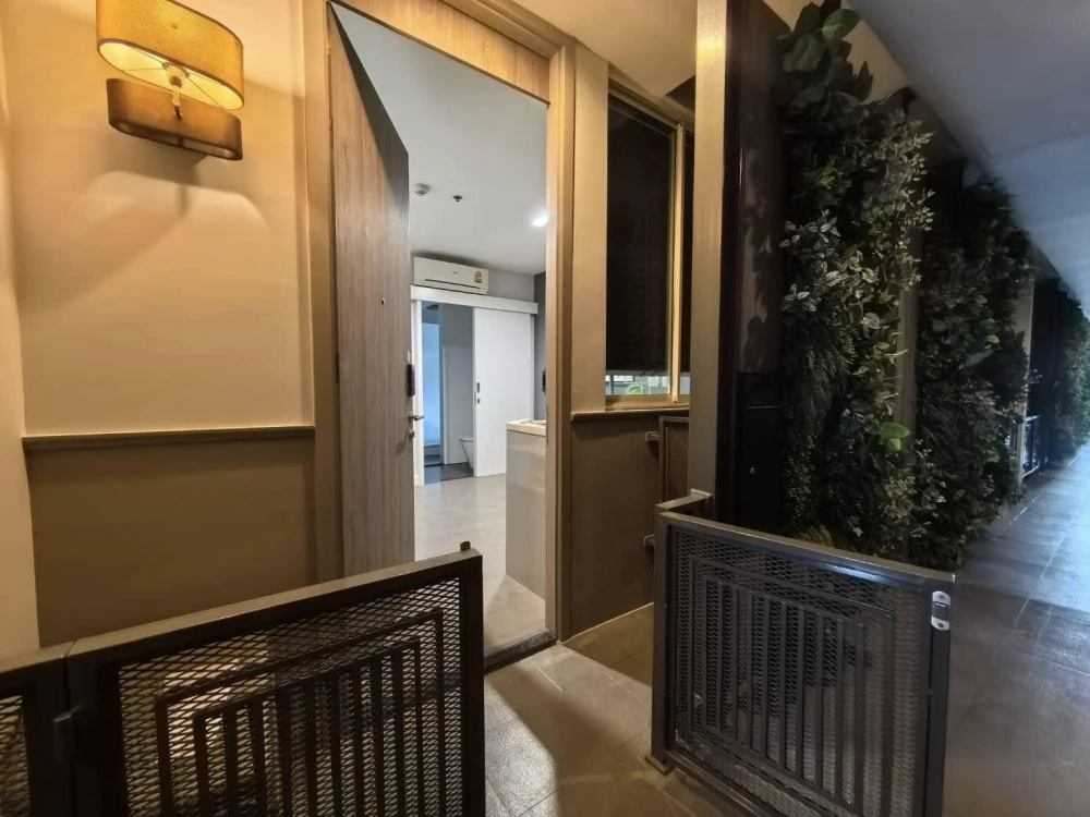 For sale or rent: A Space ID Asoke-Ratchada. Beautiful room condition, fully furnished, ready to move in.