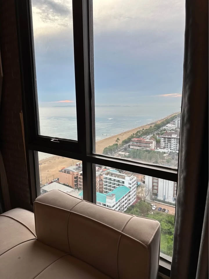 For sale, for rent, Aeras Condo, 21st floor, sea view, fully furnished room, nice to live in, reserve now, don't wait, hurry!