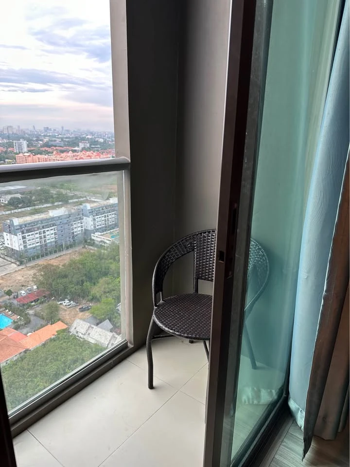 For sale, for rent, Aeras Condo, 21st floor, sea view, fully furnished room, nice to live in, reserve now, don't wait, hurry!