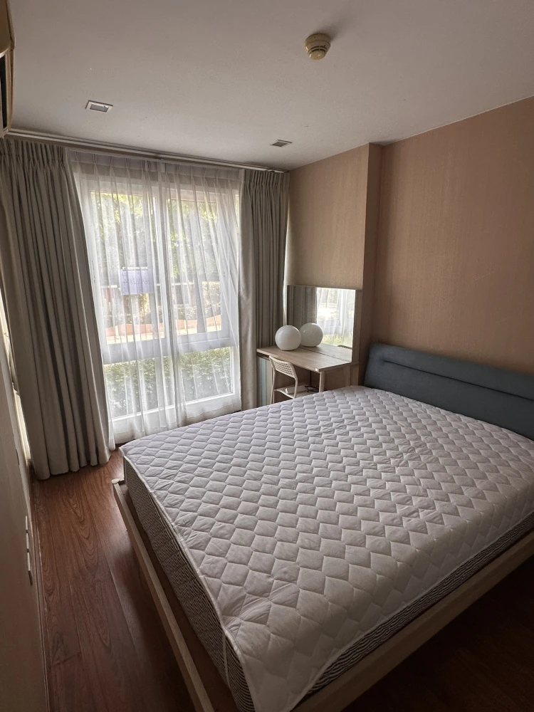Sell and rent Airlink Residences Romklao, fully furnished room Super big screen TV. Cheap price. Don't miss out.